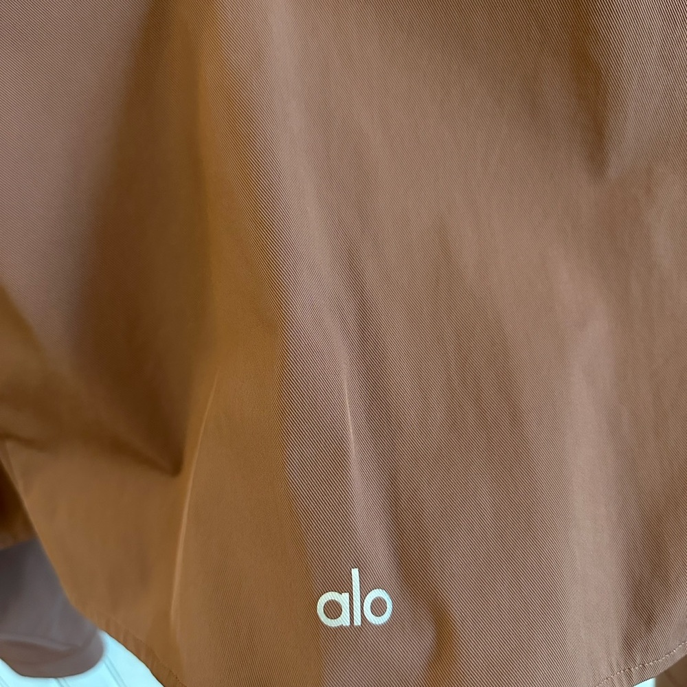 Alo Yoga Cropped Take Me Out Button-Up in Chestnut - Picture 7 of 7